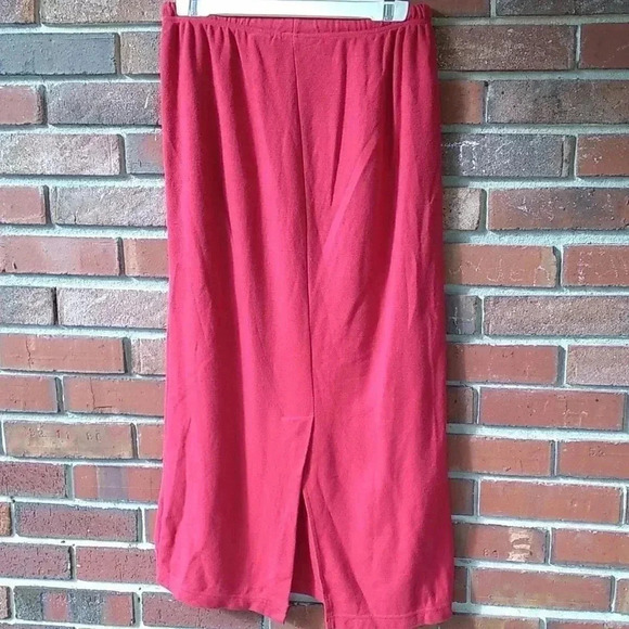 ❤️4/$20❤️ Vintage red maxi - Picture 2 of 2